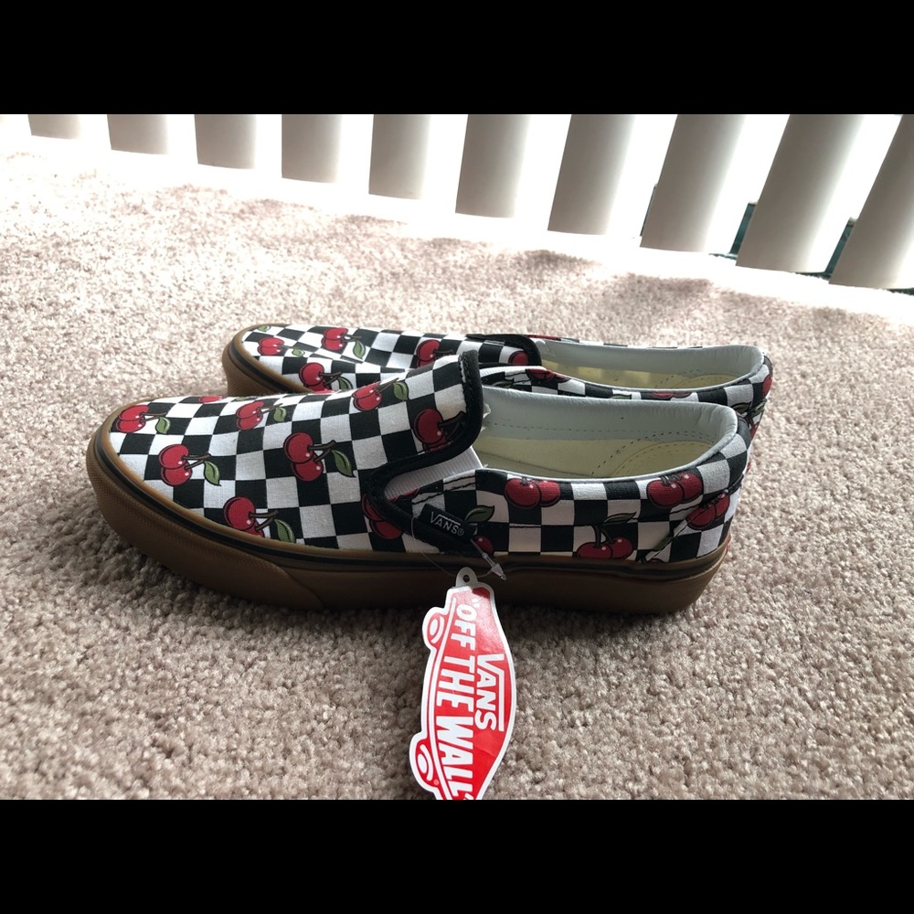 Vans slip on cherry 7.5 US men